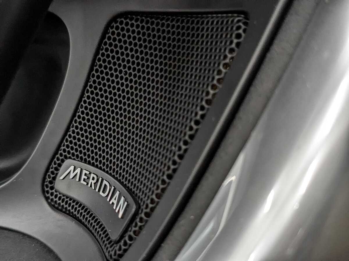 Б/У Лэнд Ровер Дискавери Спорт 2017 года. Фото: #26