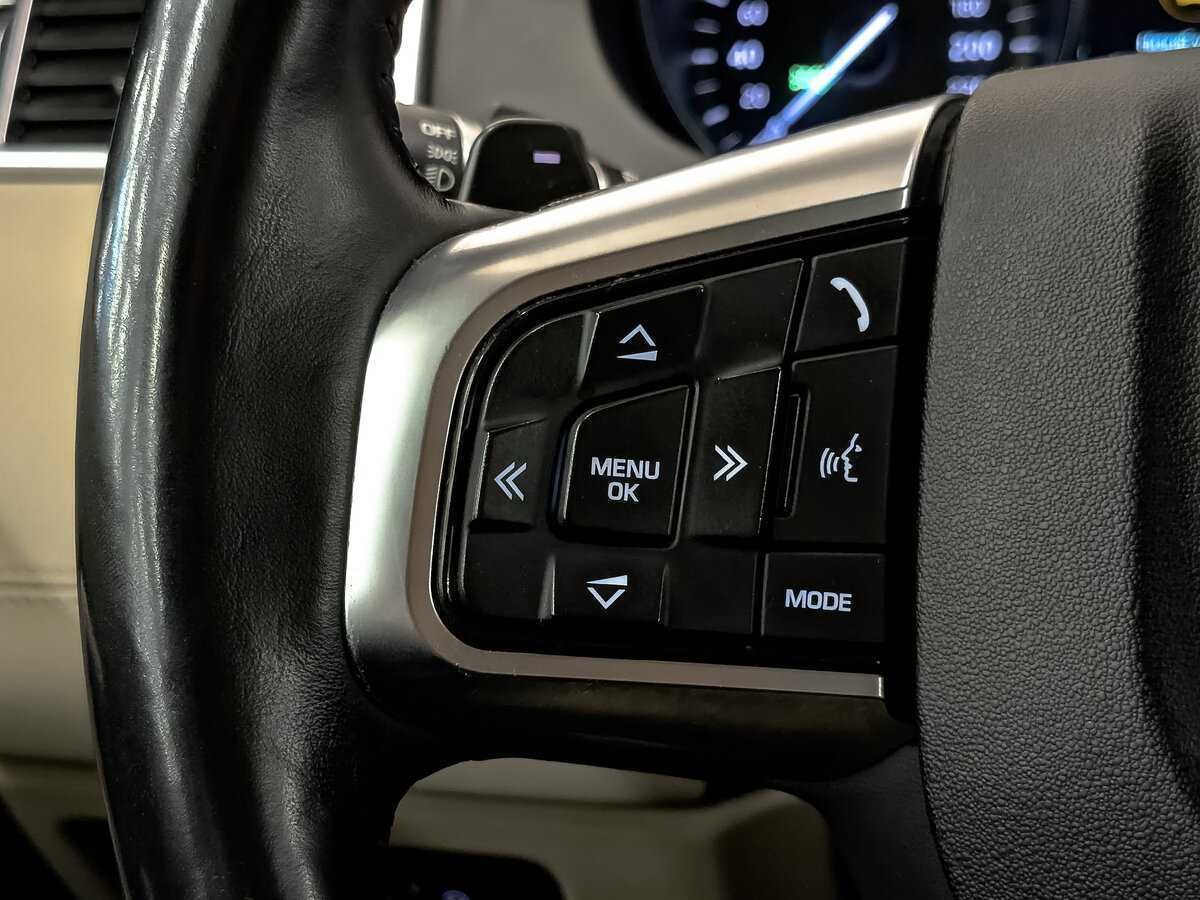 Б/У Лэнд Ровер Дискавери Спорт 2017 года. Фото: #28