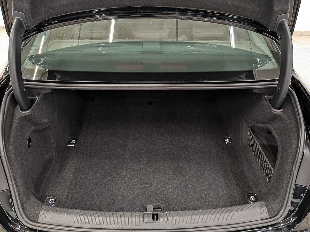 Б/У Ауди А4 2020 года. Фото: #9