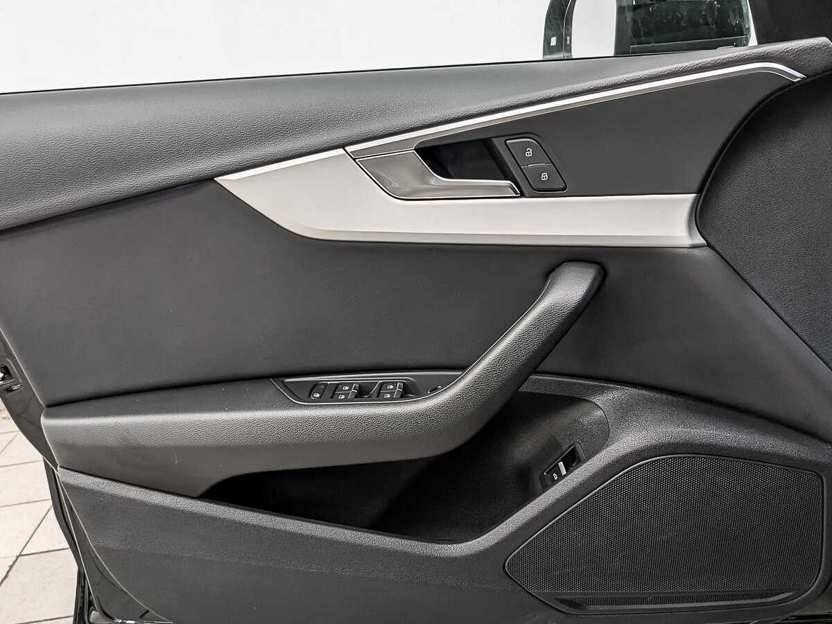 Б/У Ауди А4 2020 года. Фото: #18