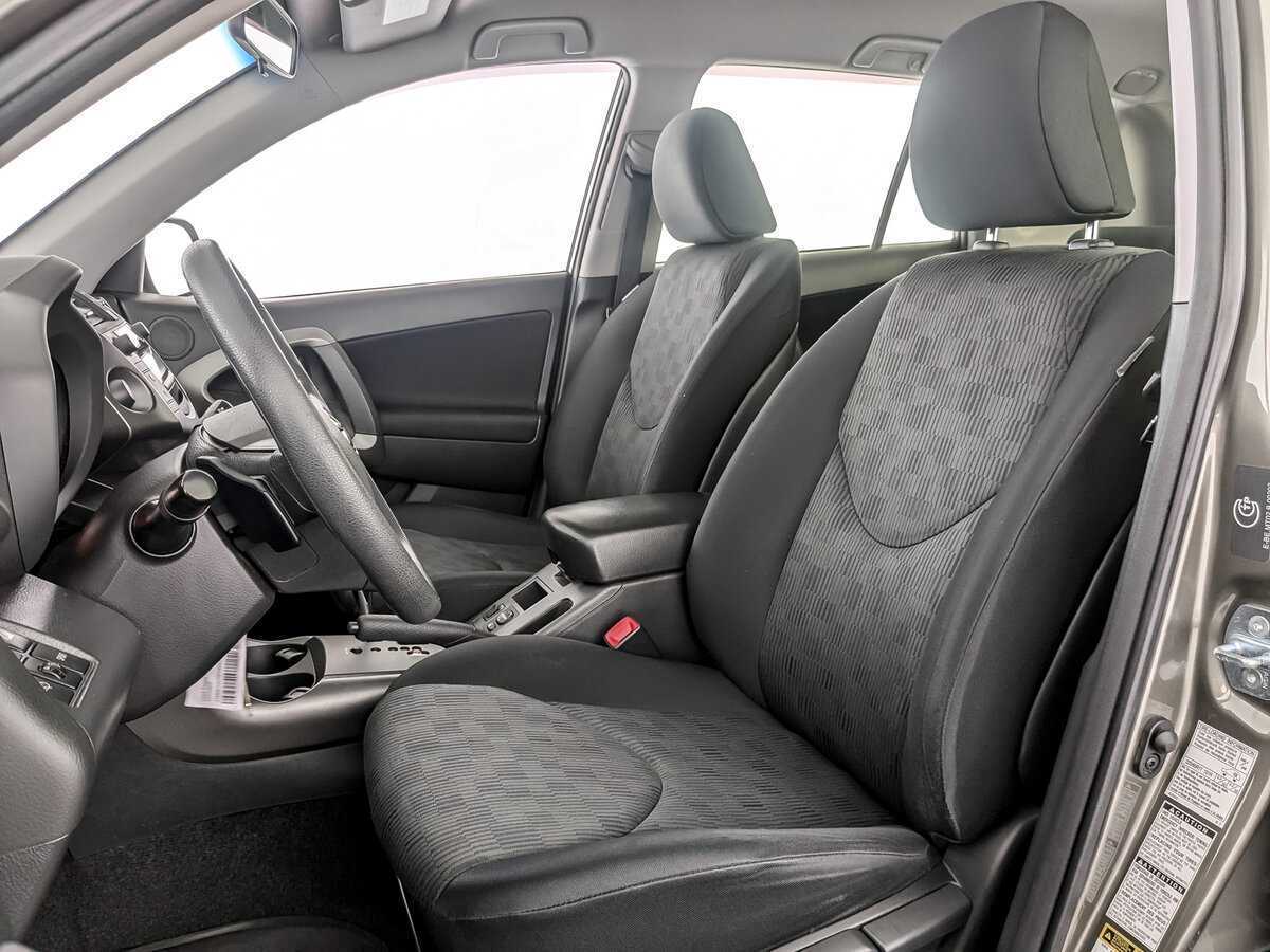 Б/У Тойота Рав4 2012 года. Фото: #19