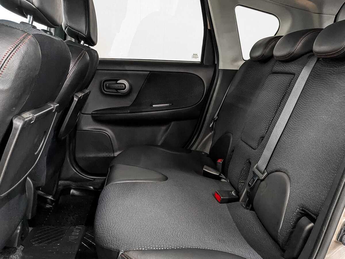 Б/У Ниссан Ноут 2011 года. Фото: #17