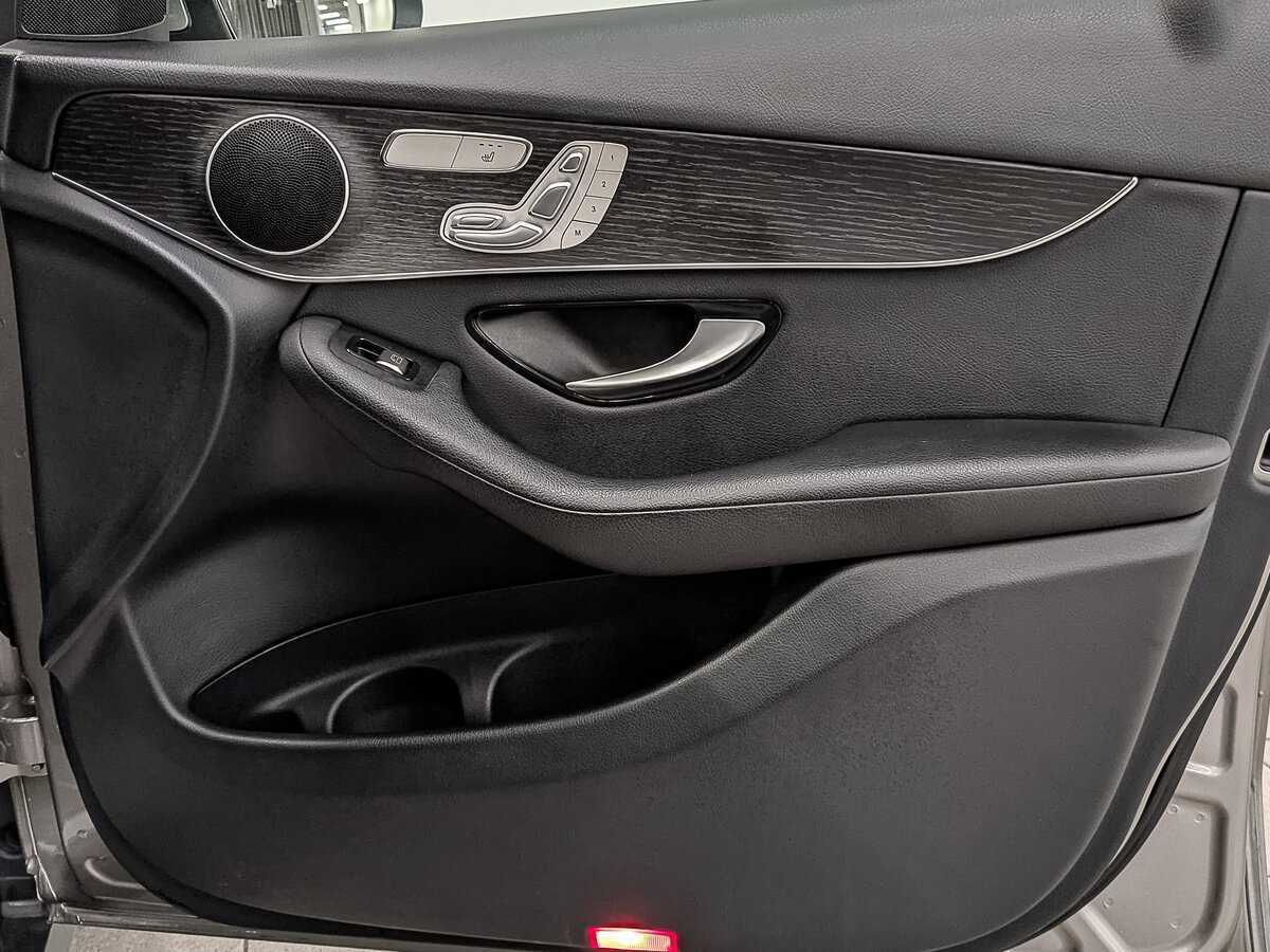 Б/У Мерседес-Бенц ГЛЦ 2020 года. Фото: #24