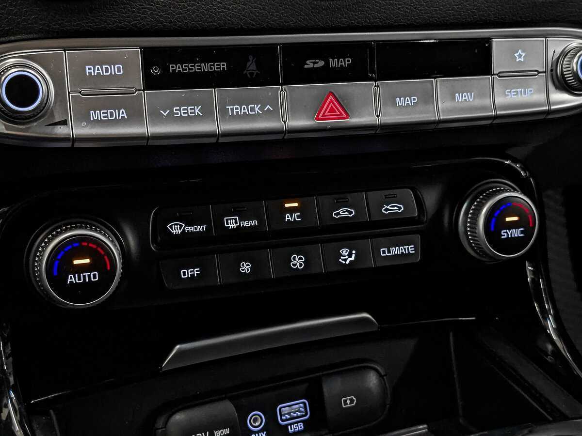 Б/У Киа Стингер 2019 года. Фото: #18