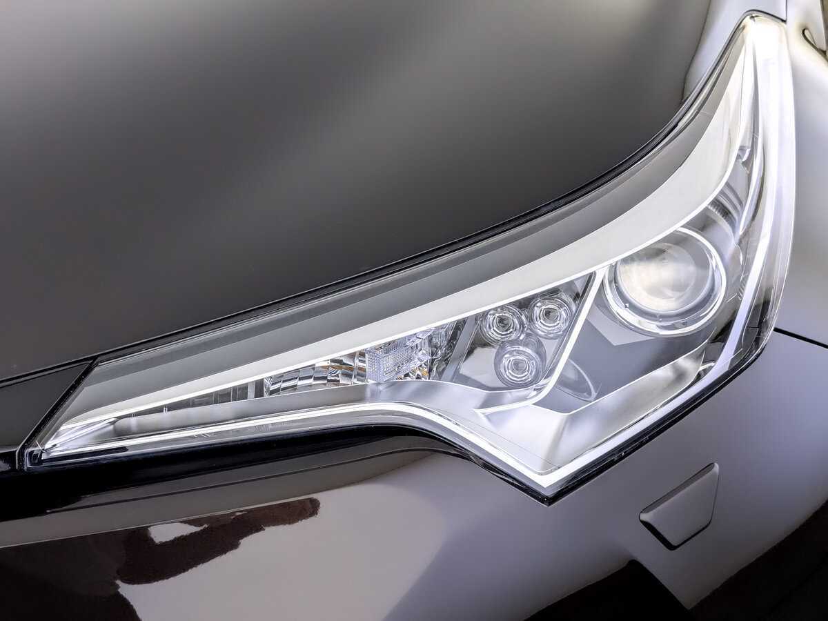 Б/У Тойота Ц-ШР 2019 года. Фото: #16