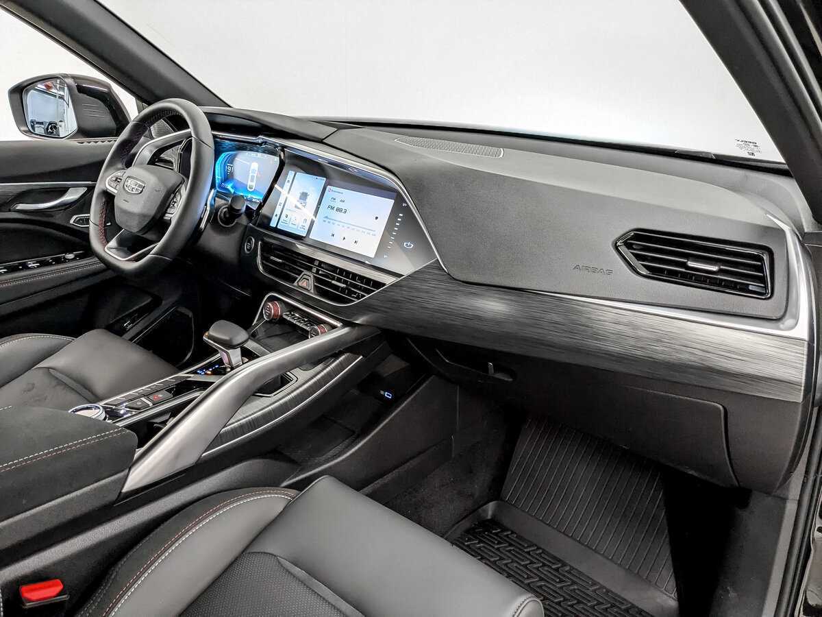 Б/У Джили Тугелла 2024 года. Фото: #10