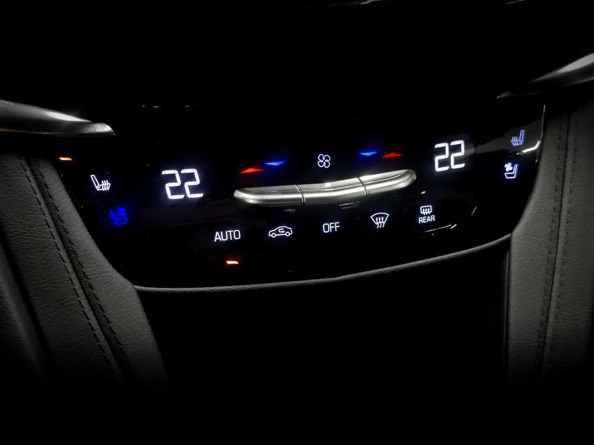 Б/У Кадиллак ИксТ6 2023 года. Фото: #25