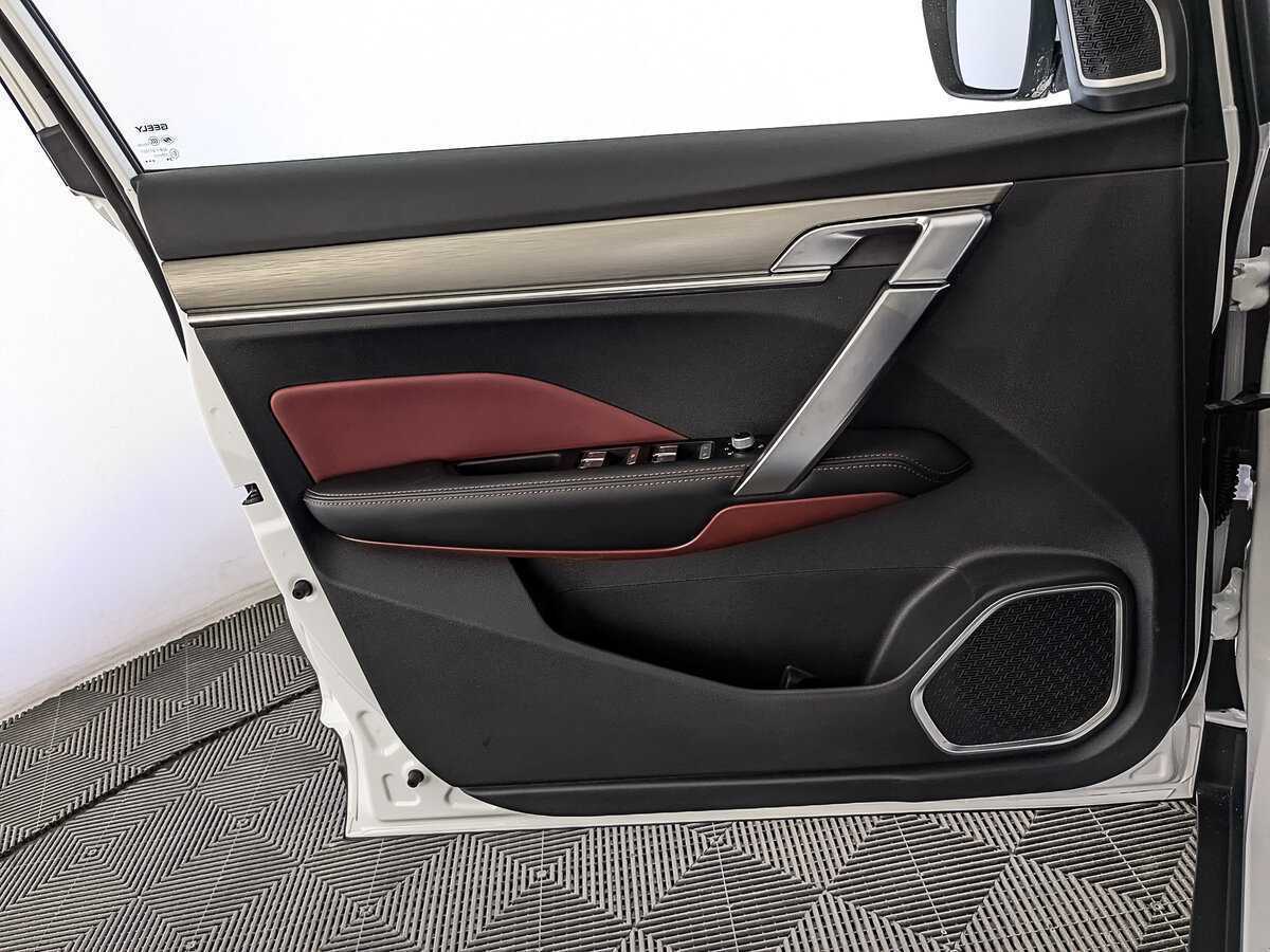 Б/У Джили Кулрэй 2023 года. Фото: #18