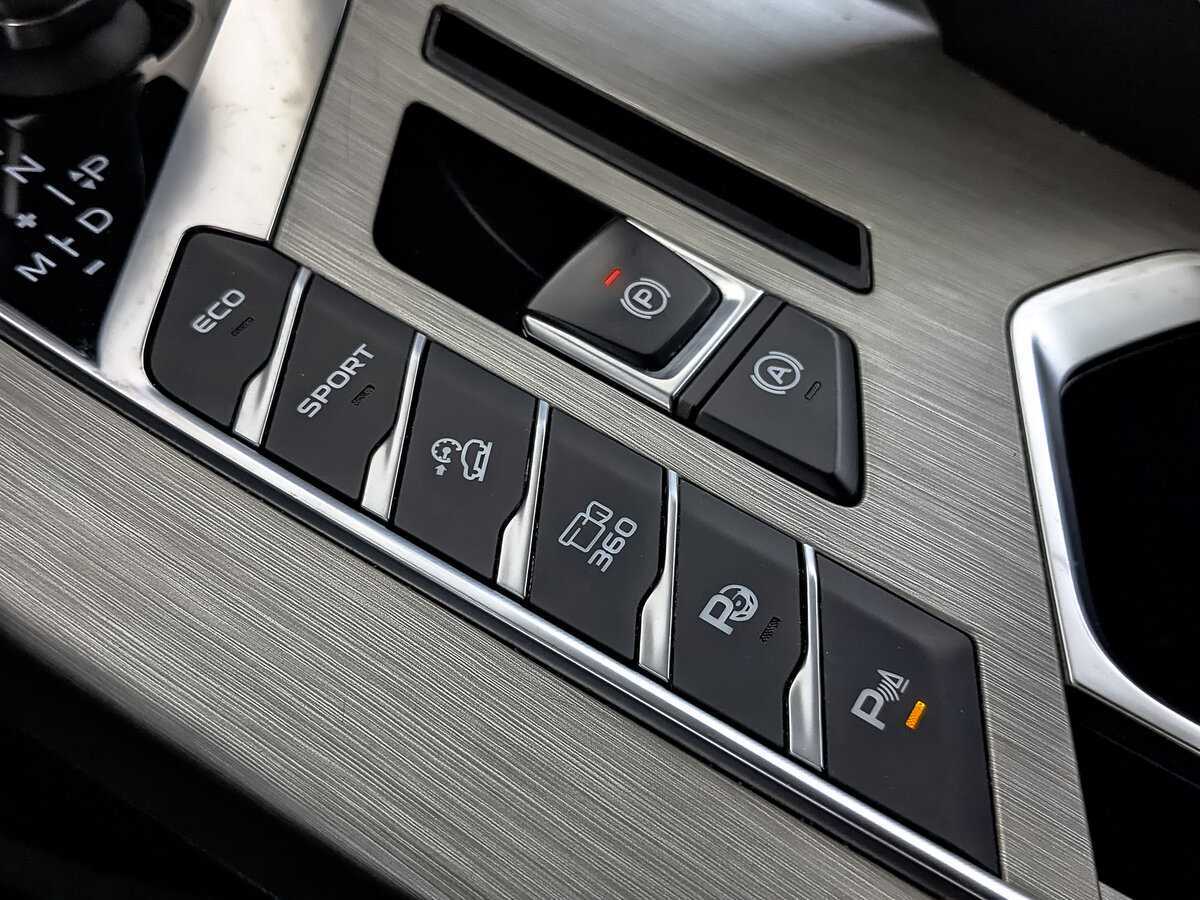 Б/У Джили Кулрэй 2023 года. Фото: #25