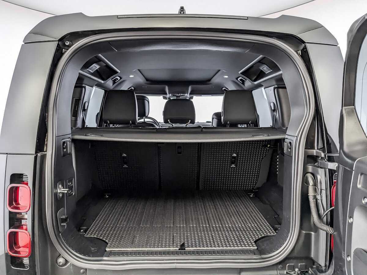 Б/У Лэнд Ровер Дефендер 2021 года. Фото: #9