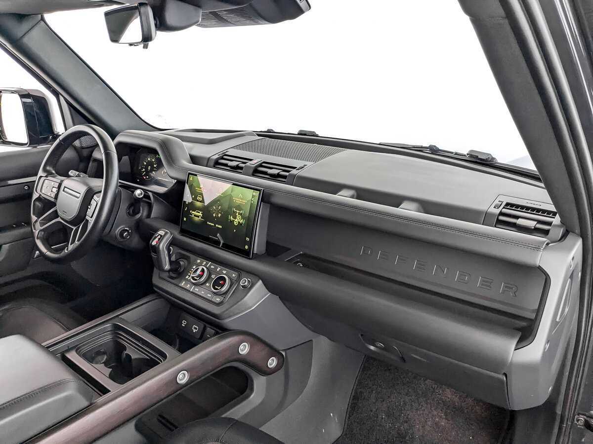 Б/У Лэнд Ровер Дефендер 2021 года. Фото: #10