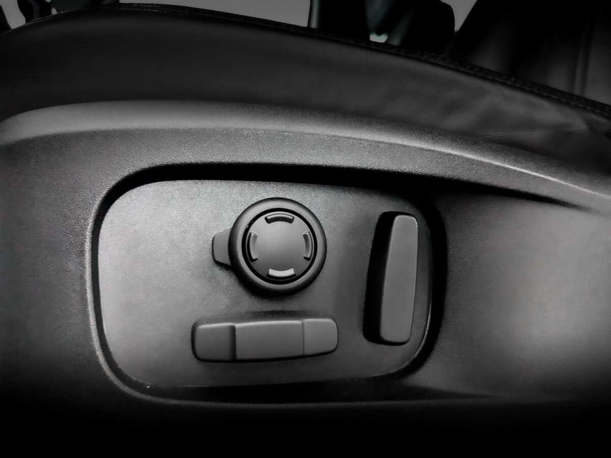 Б/У Лэнд Ровер Дефендер 2021 года. Фото: #20