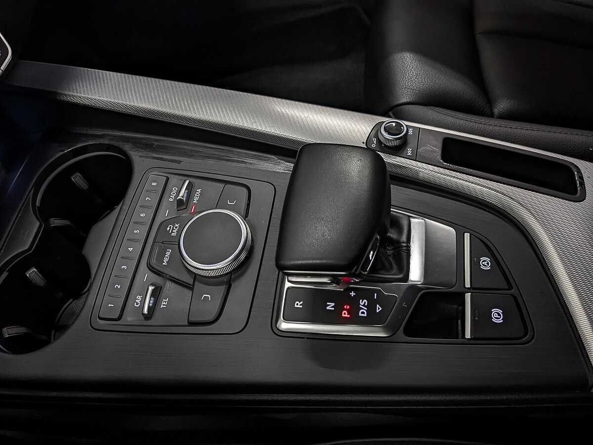 Б/У Ауди А4 2018 года. Фото: #24