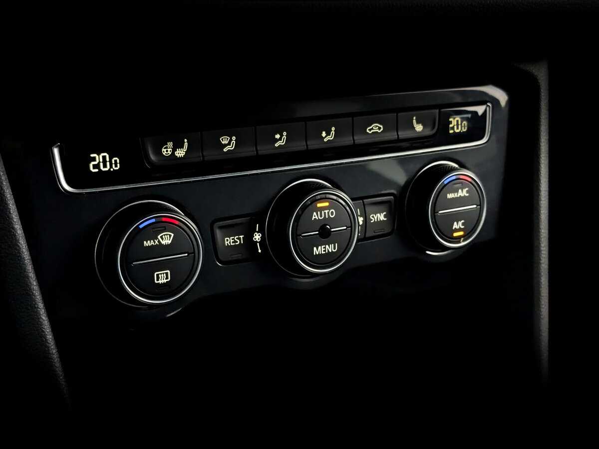 Б/У Фольксваген Тигуан 2020 года. Фото: #25