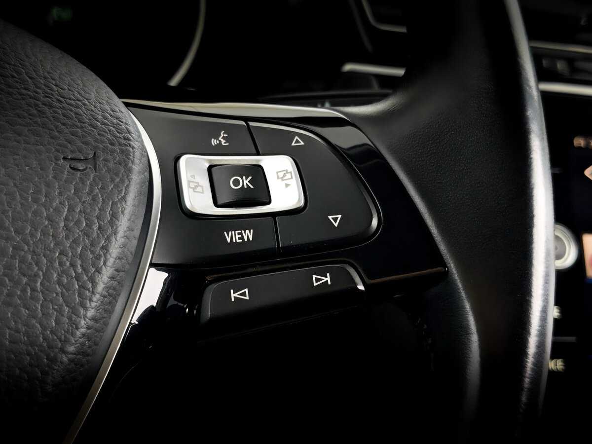 Б/У Фольксваген Тигуан 2020 года. Фото: #28