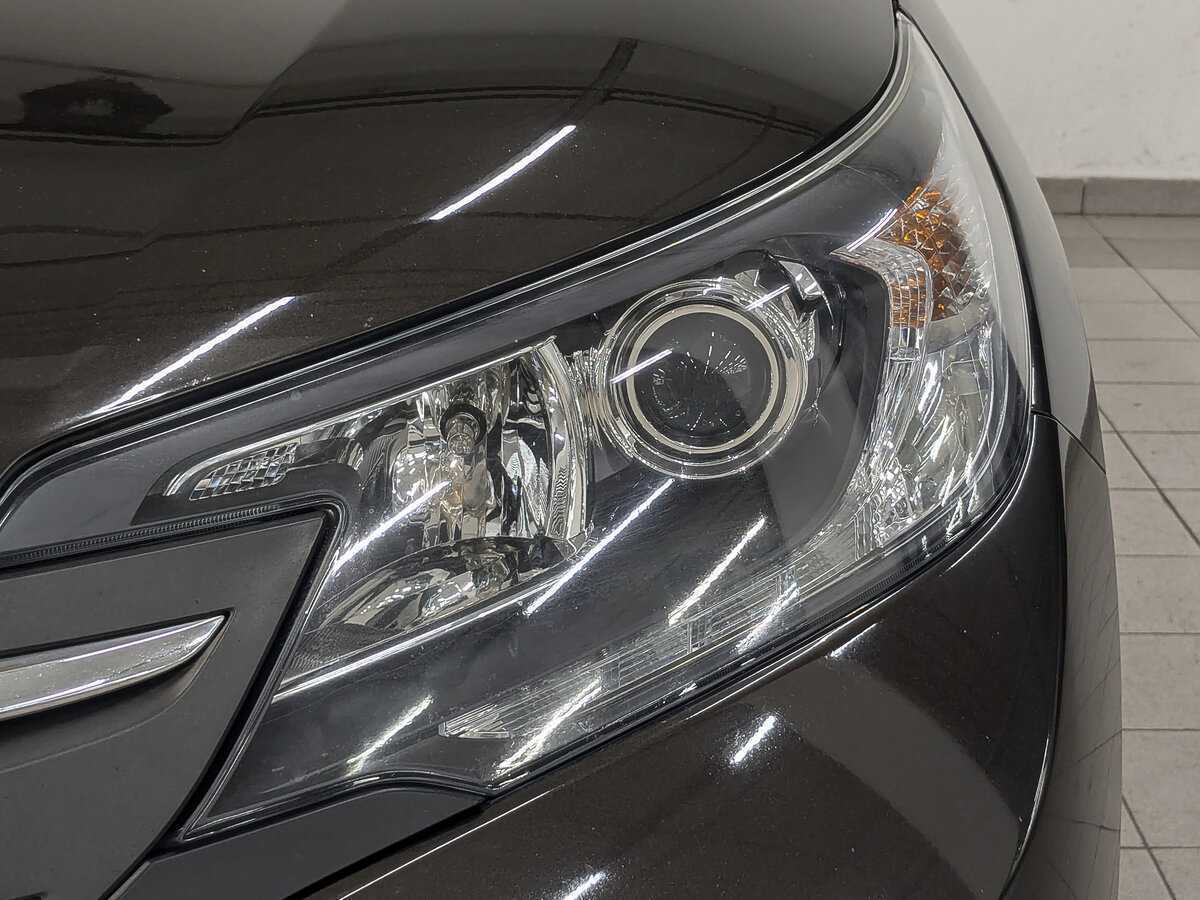 Б/У Хонда ЦР-В 2014 года. Фото: #9