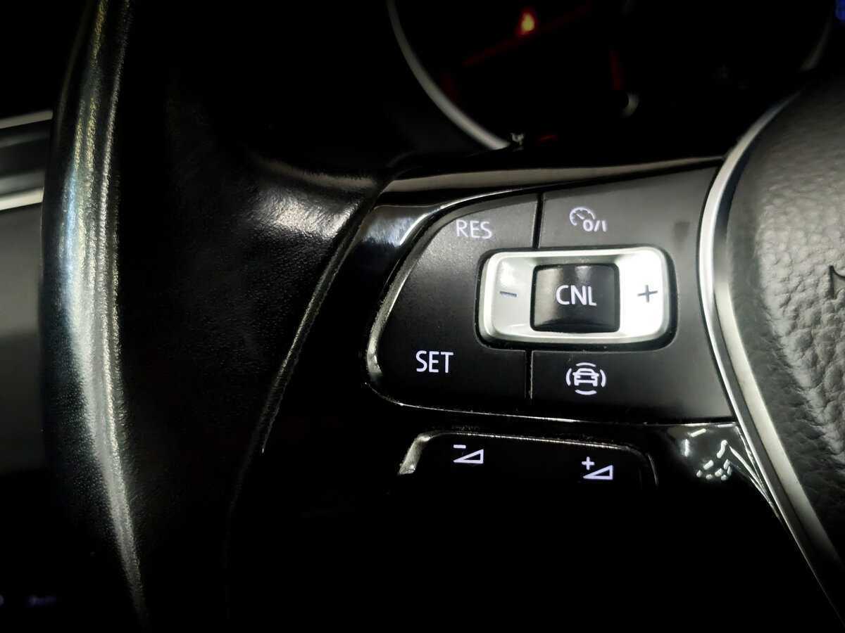 Б/У Фольксваген Тигуан 2019 года. Фото: #26