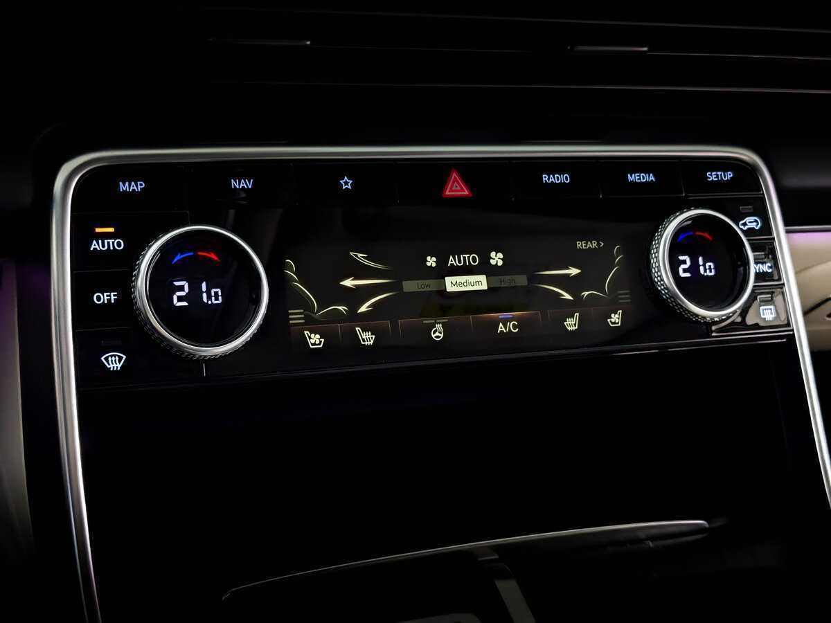 Б/У Генезис ГВ80 2021 года. Фото: #28