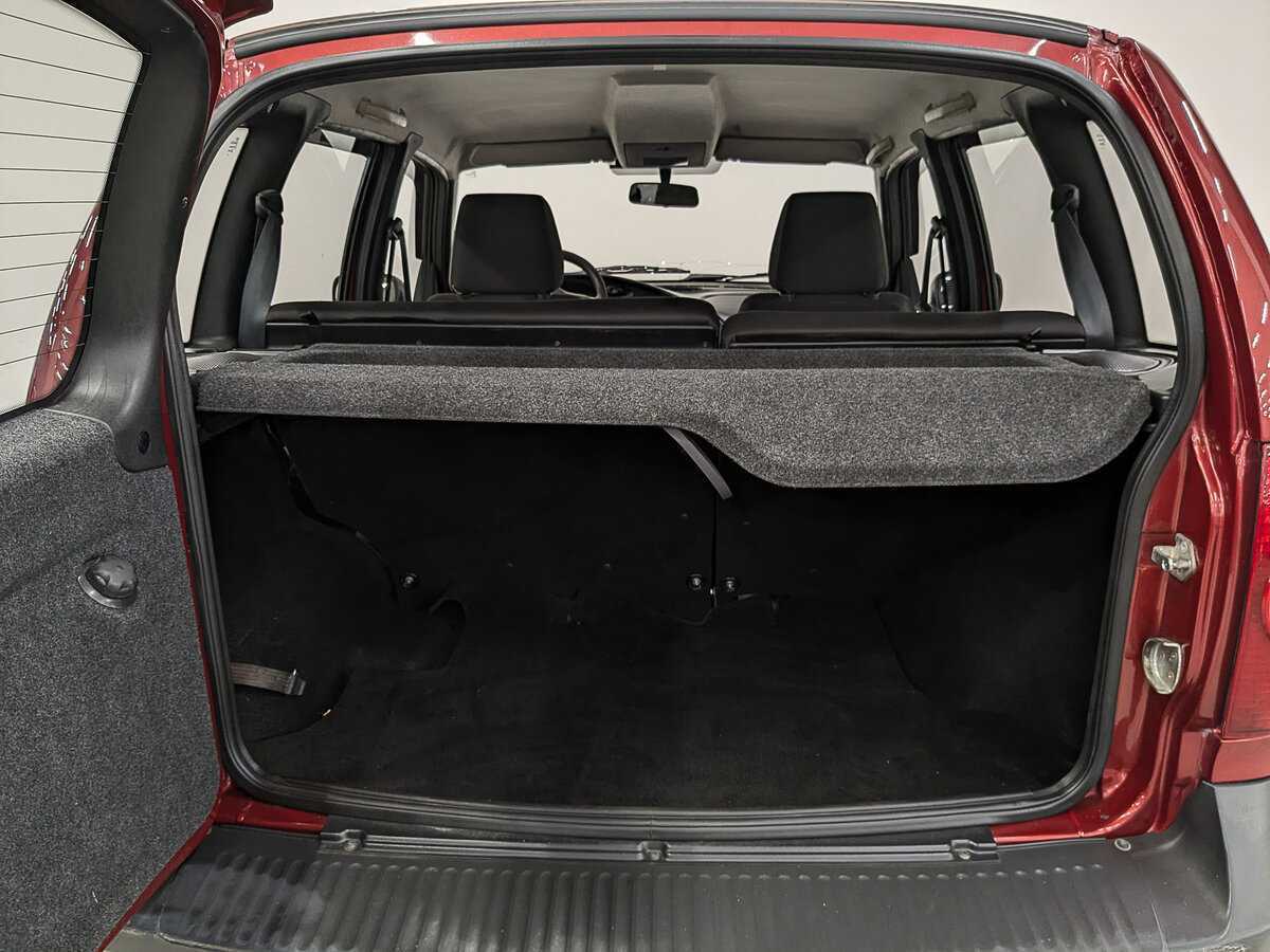 Б/У Шевроле Нива 2015 года. Фото: #9