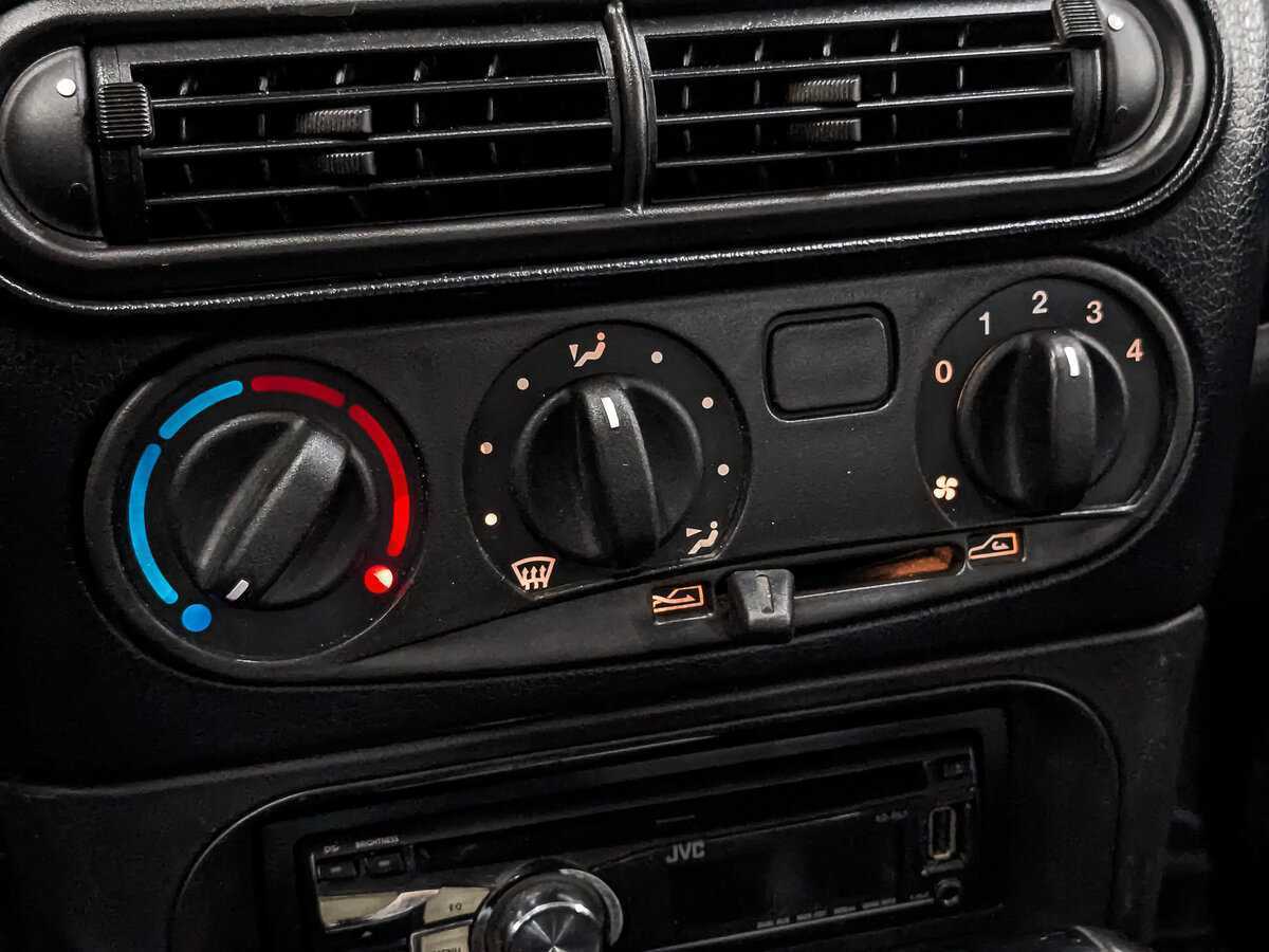 Б/У Шевроле Нива 2015 года. Фото: #19