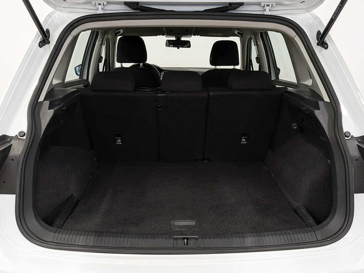 Б/У Фольксваген Тигуан 2021 года. Фото: #9