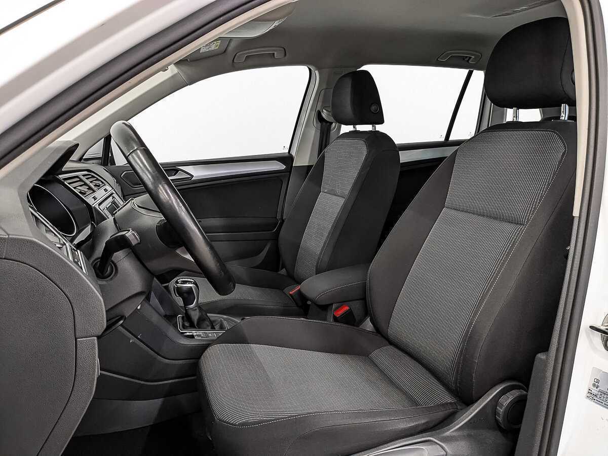 Б/У Фольксваген Тигуан 2021 года. Фото: #19