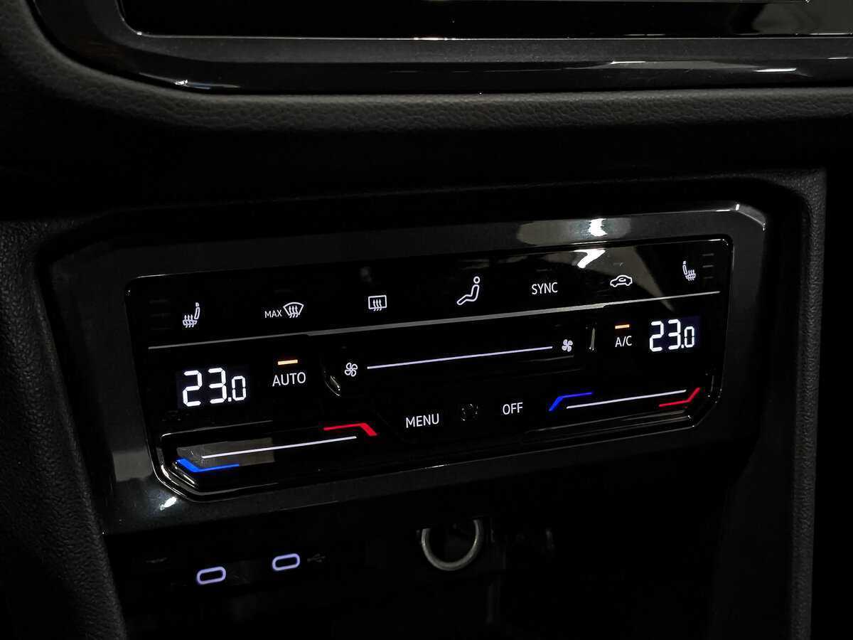 Б/У Фольксваген Тигуан 2021 года. Фото: #20