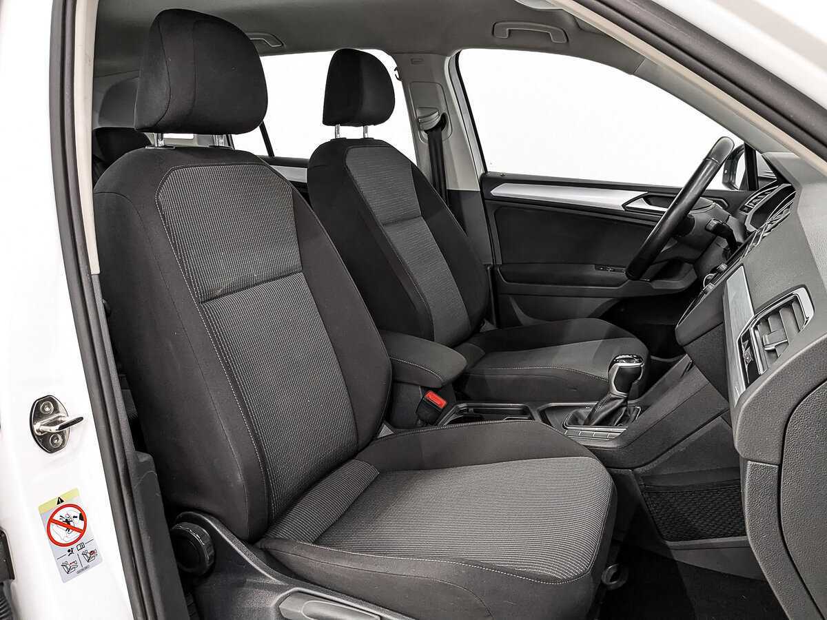 Б/У Фольксваген Тигуан 2021 года. Фото: #23