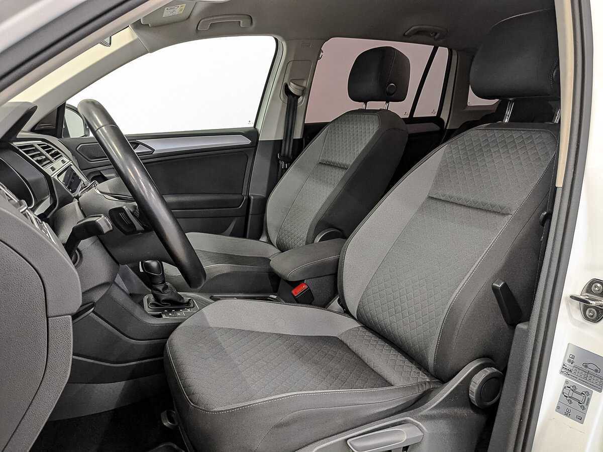 Б/У Фольксваген Тигуан 2020 года. Фото: #19