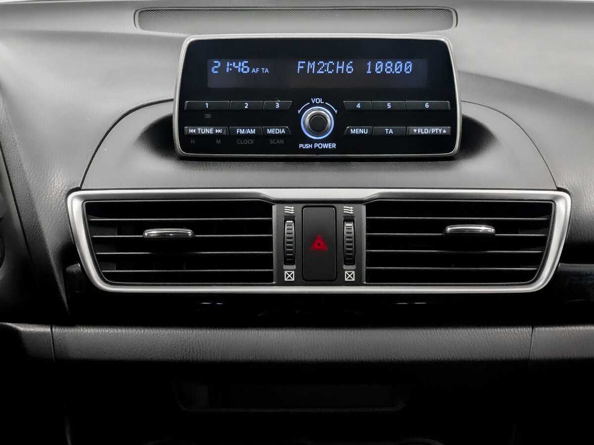 Б/У Мазда 3 2014 года. Фото: #14