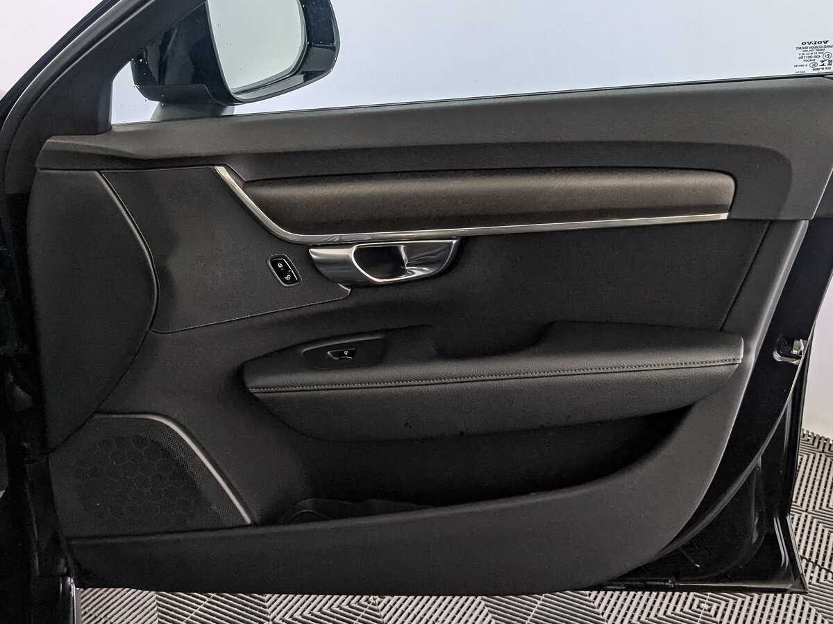 Б/У Вольво В90 Кросс Кантри 2019 года. Фото: #21