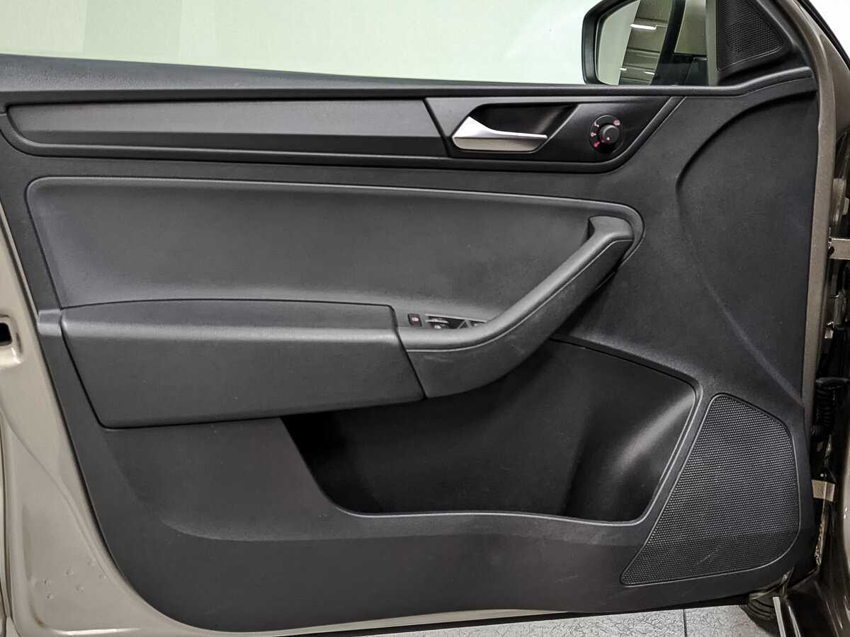 Б/У Фольксваген Поло 2021 года. Фото: #18