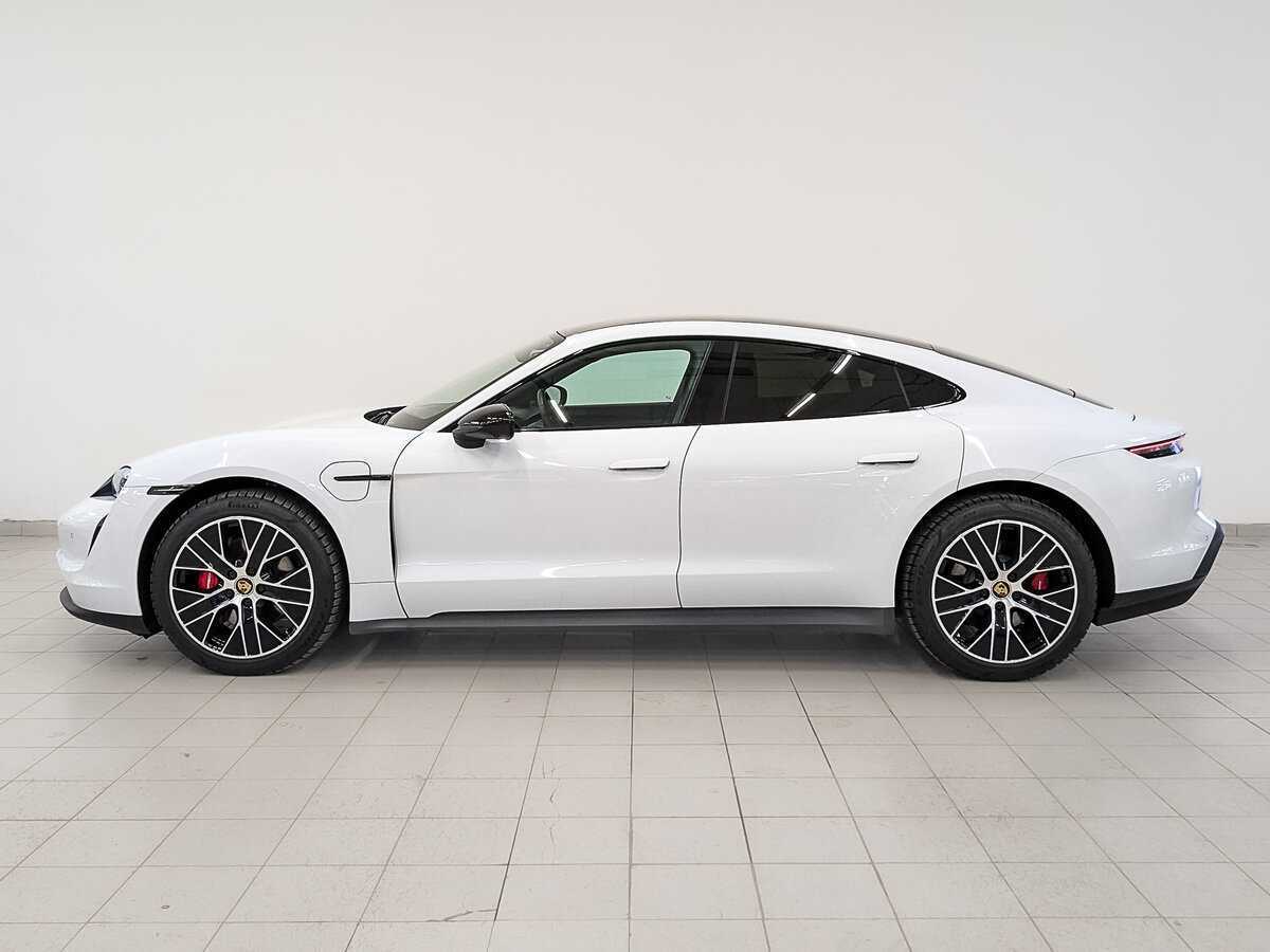 Б/У Порш Taycan 2021 года. Фото: #7