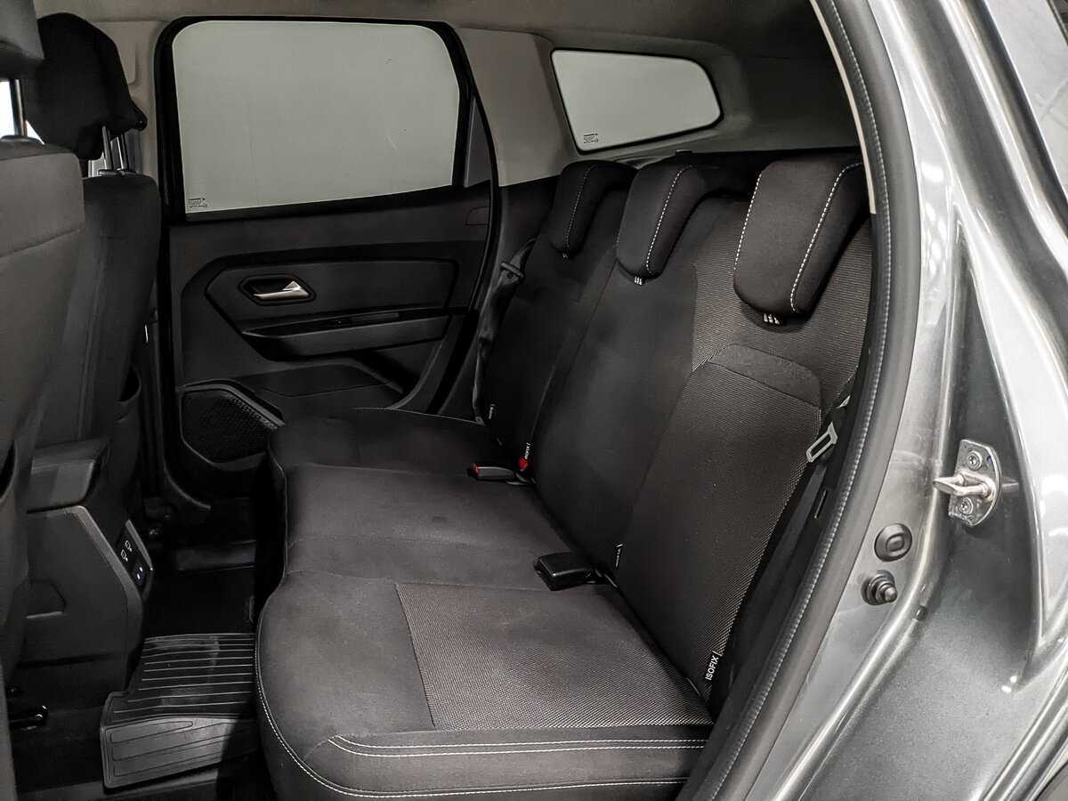 Б/У Рено Дастер 2021 года. Фото: #17