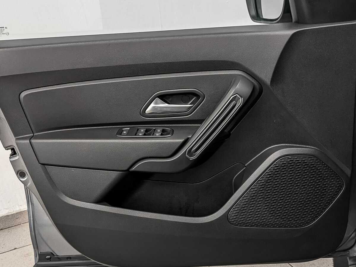 Б/У Рено Дастер 2021 года. Фото: #18