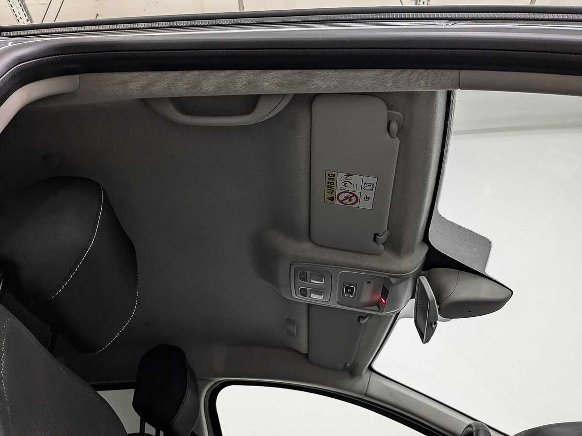 Б/У Рено Дастер 2021 года. Фото: #21