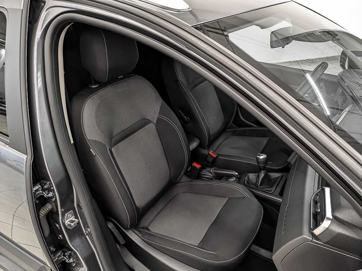 Б/У Рено Дастер 2021 года. Фото: #22