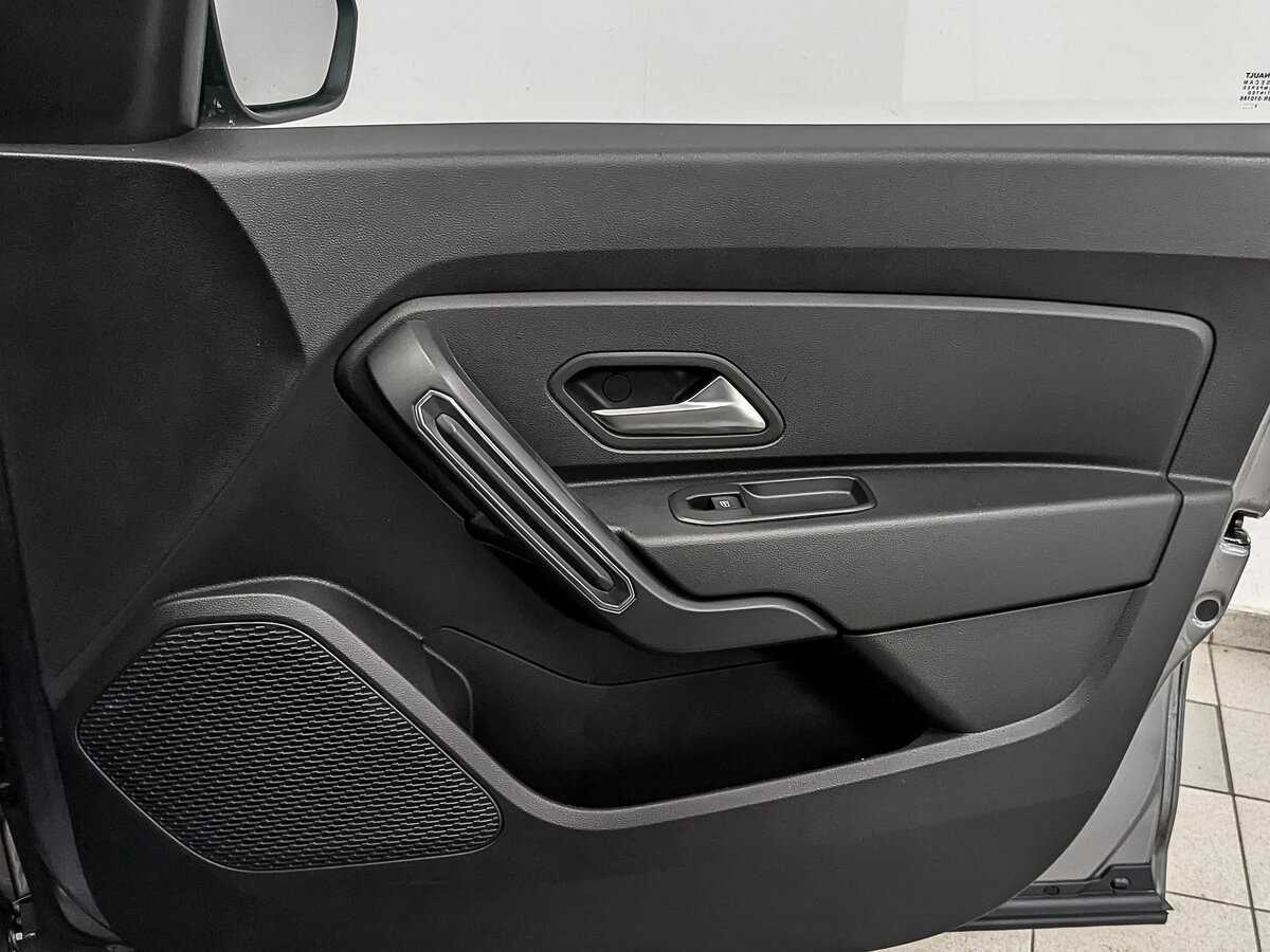 Б/У Рено Дастер 2021 года. Фото: #23