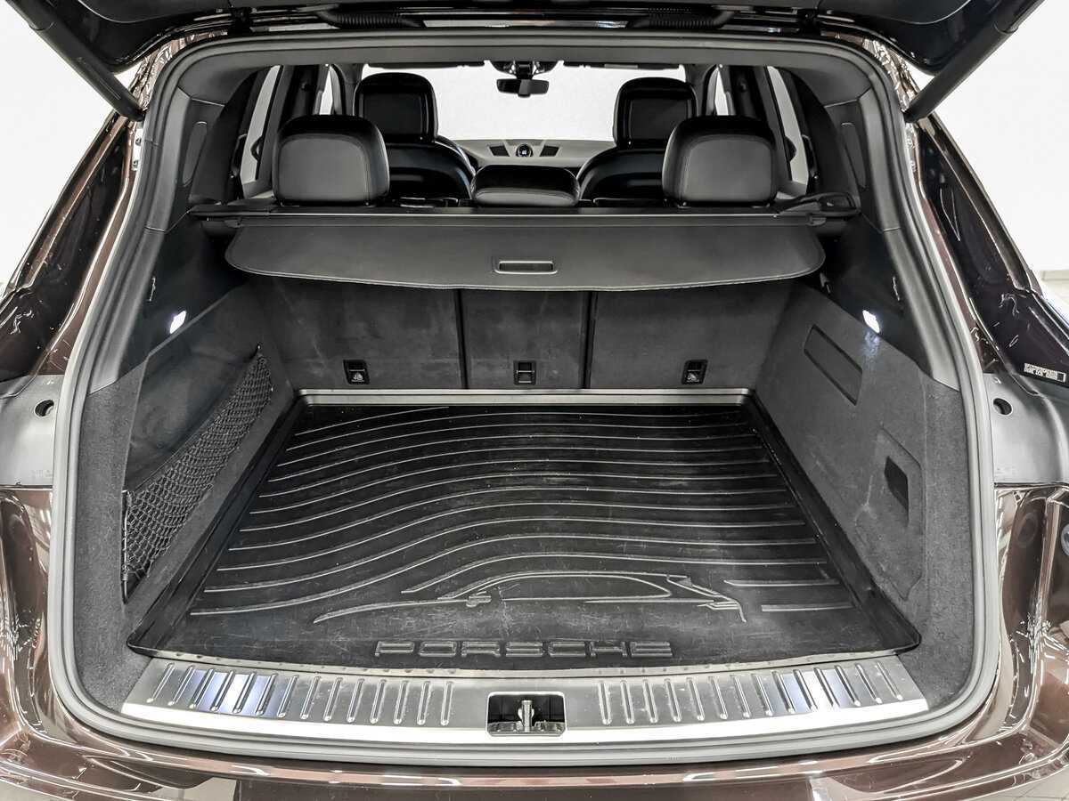 Б/У Порш Кайен 2018 года. Фото: #9