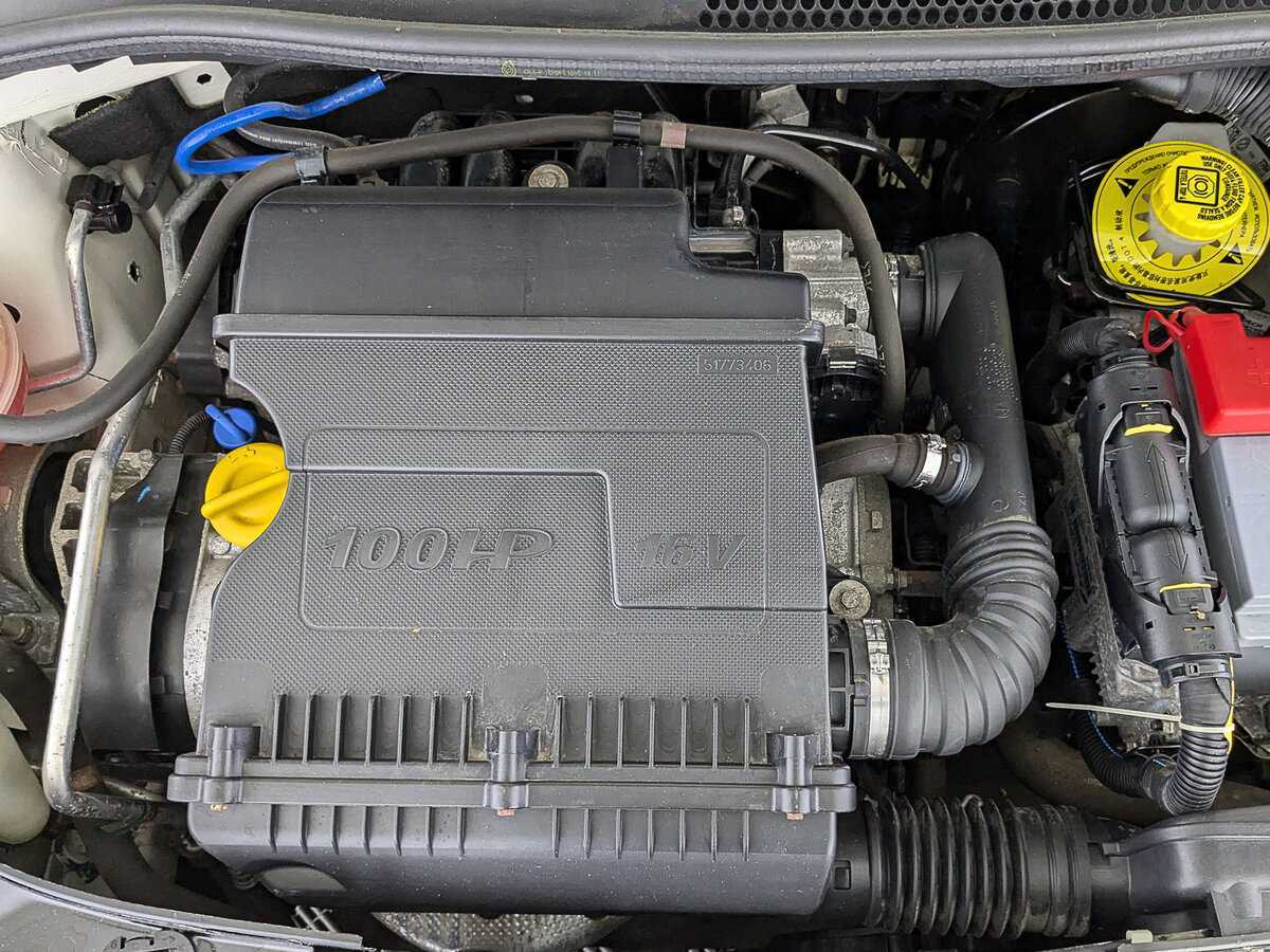 Б/У Фиат 500 2015 года. Фото: #8