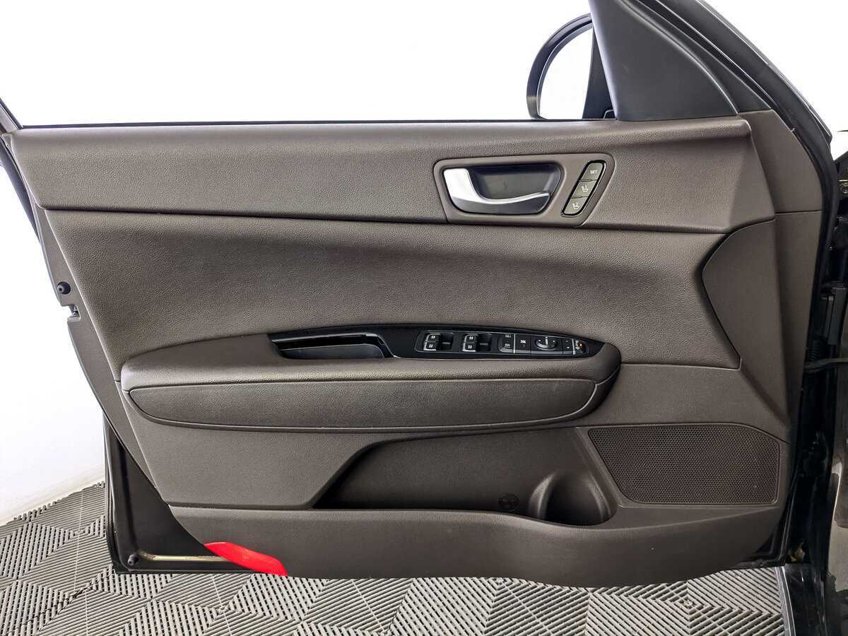 Б/У Киа Оптима 2018 года. Фото: #18