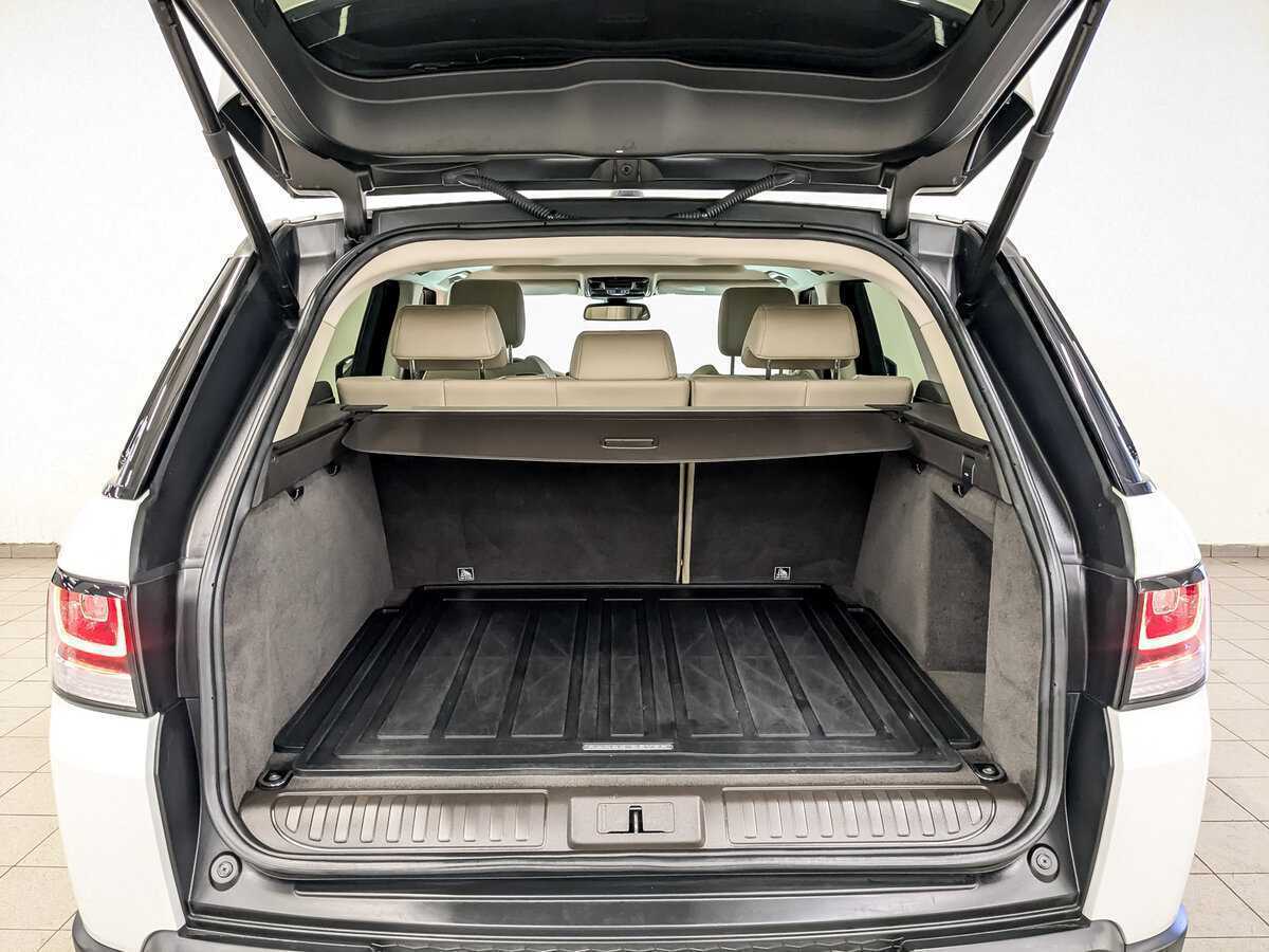 Б/У Лэнд Ровер Рэнж Ровер Спорт 2017 года. Фото: #9