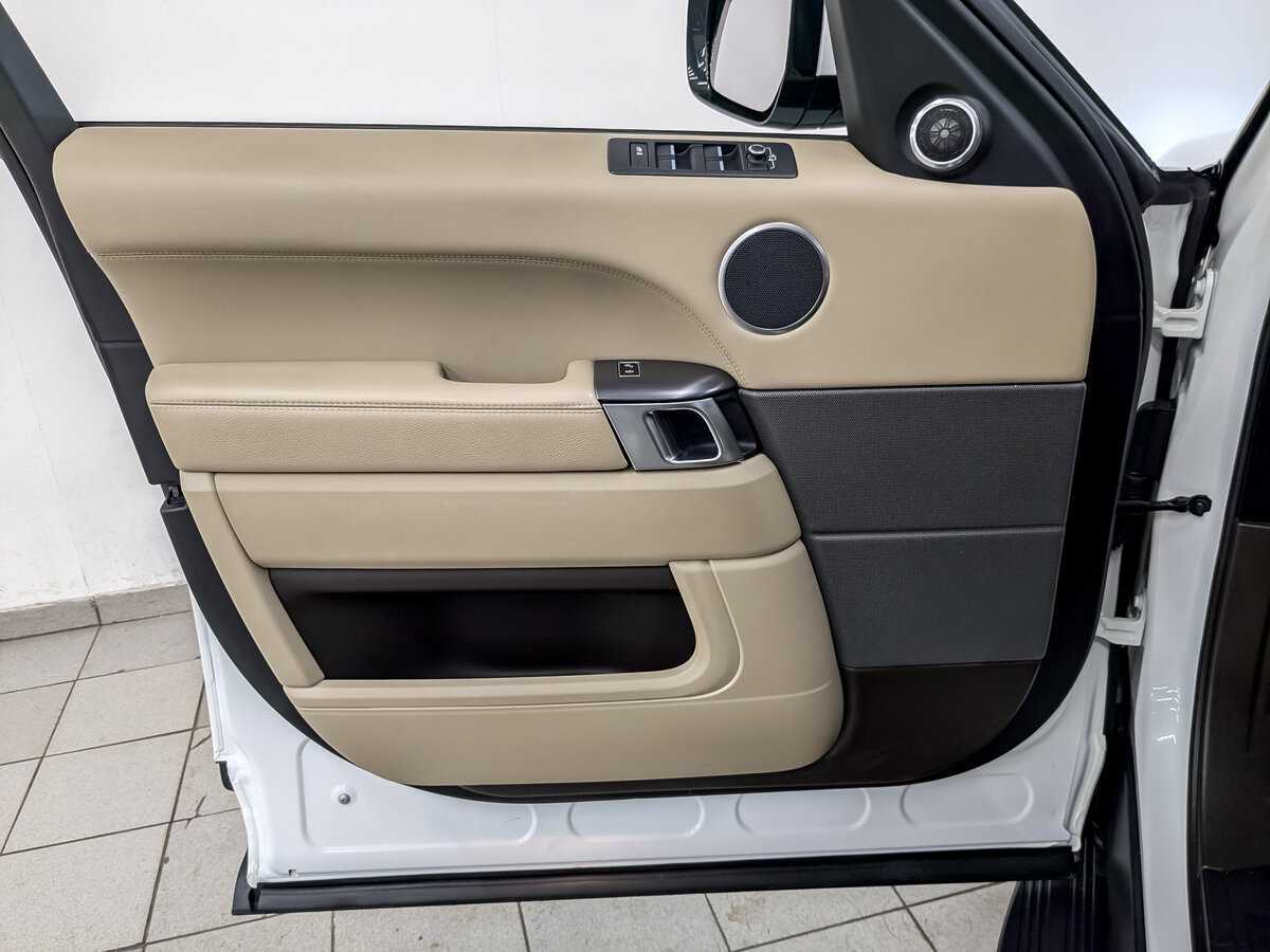 Б/У Лэнд Ровер Рэнж Ровер Спорт 2017 года. Фото: #17