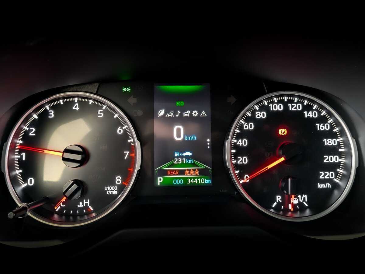 Б/У Тойота Рав4 2021 года. Фото: #12