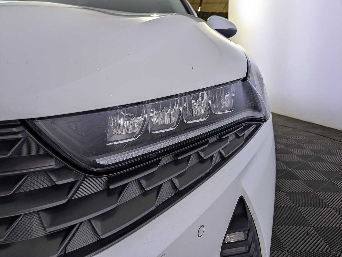 Б/У Киа К5 2021 года. Фото: #10