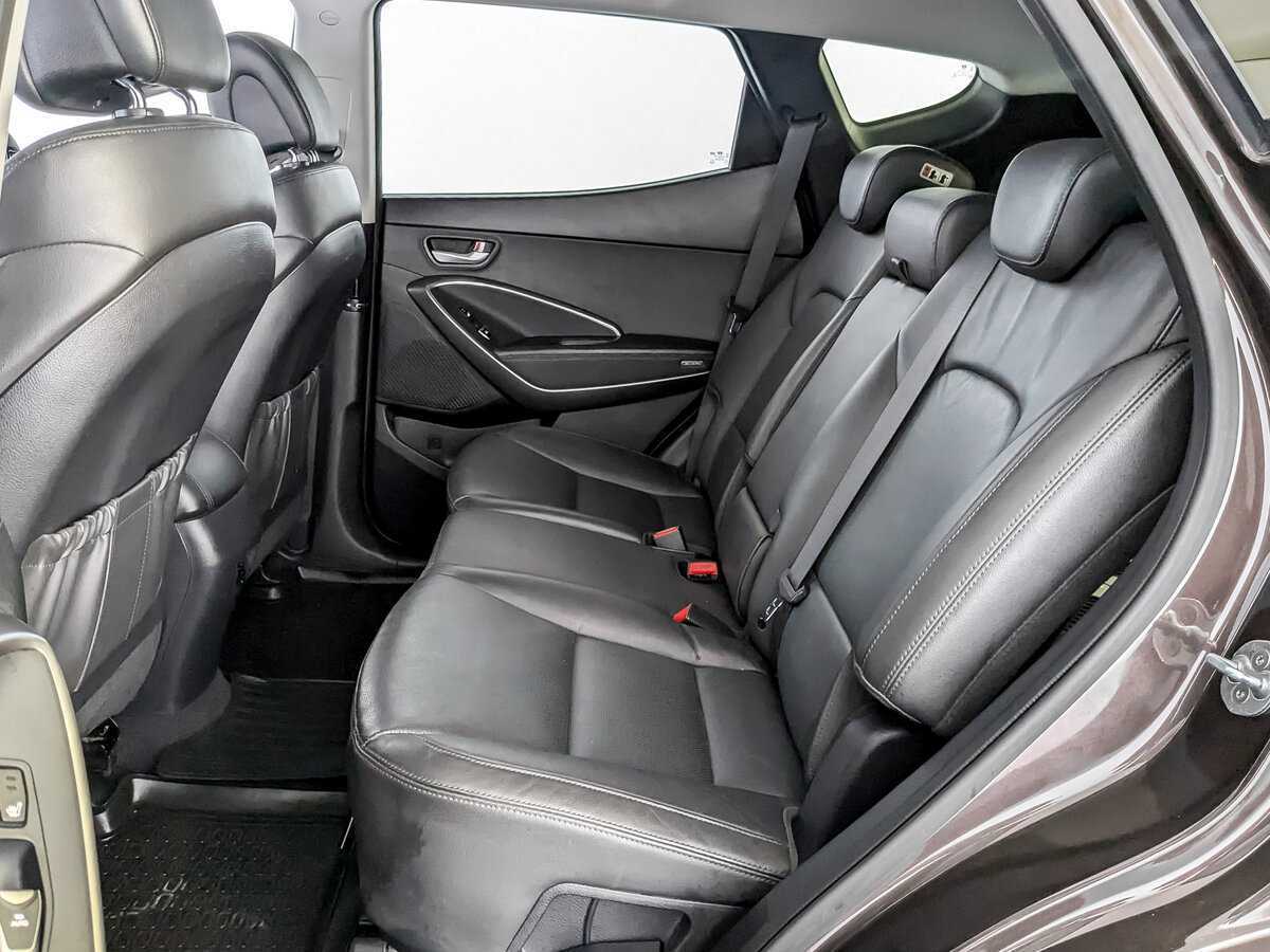 Б/У Хендай Санта Фе 2016 года. Фото: #11