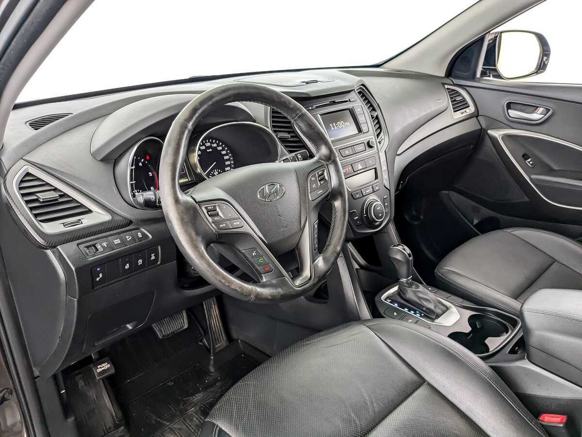 Б/У Хендай Санта Фе 2016 года. Фото: #15