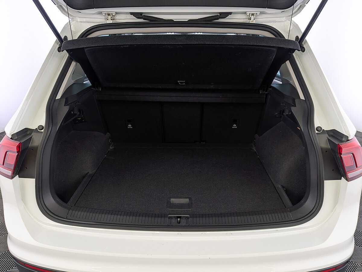 Б/У Фольксваген Тигуан 2018 года. Фото: #9