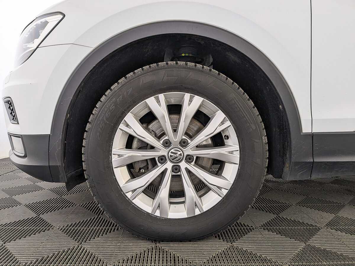 Б/У Фольксваген Тигуан 2018 года. Фото: #11