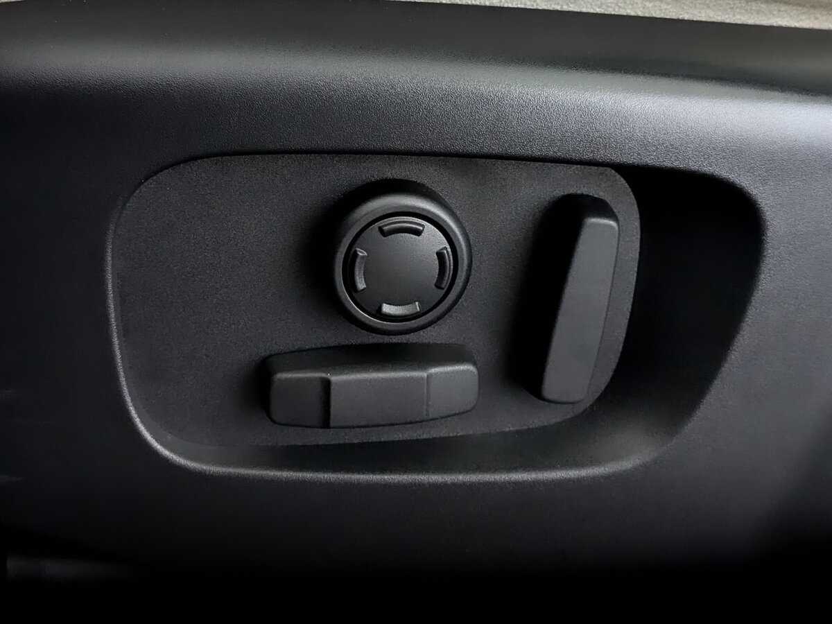 Б/У Лэнд Ровер Дискавери Спорт 2019 года. Фото: #20